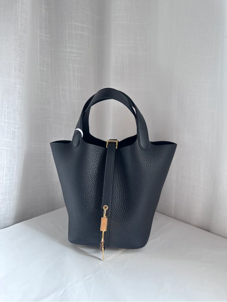 P18 Black GHW