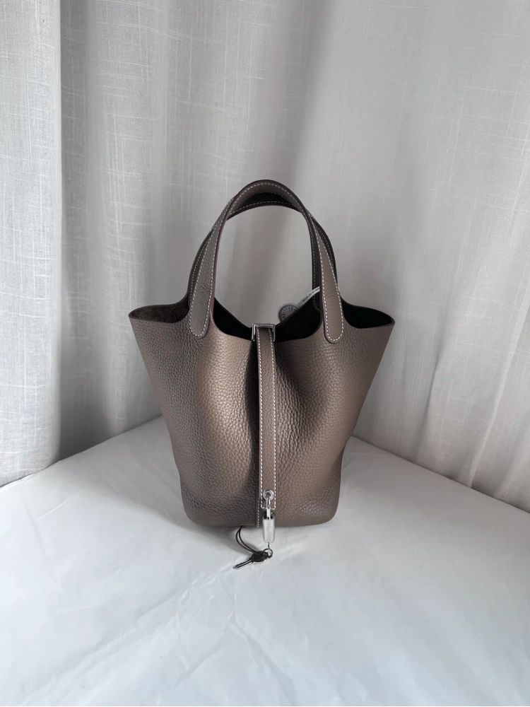 P18 Etoupe PHW