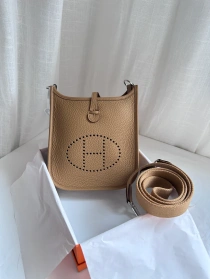 EVELYNE 16 Biscuit/Caramel PHW